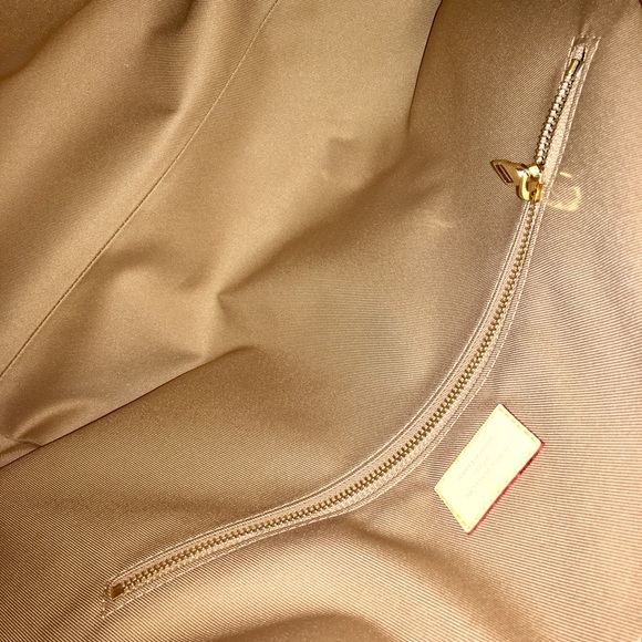 SOLD! Authentic New Louis Vuitton Graceful MM. - Picture 6 of 6